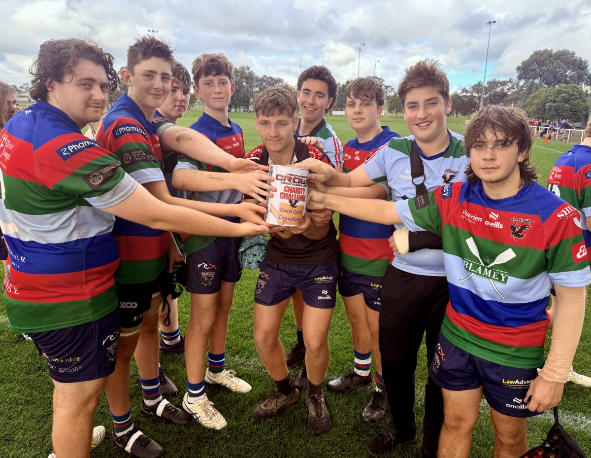 wagga rugby boys with can