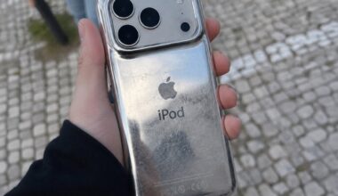 This Grungy Metal Case turns your iPhone 17 Pro into an iPod Classic