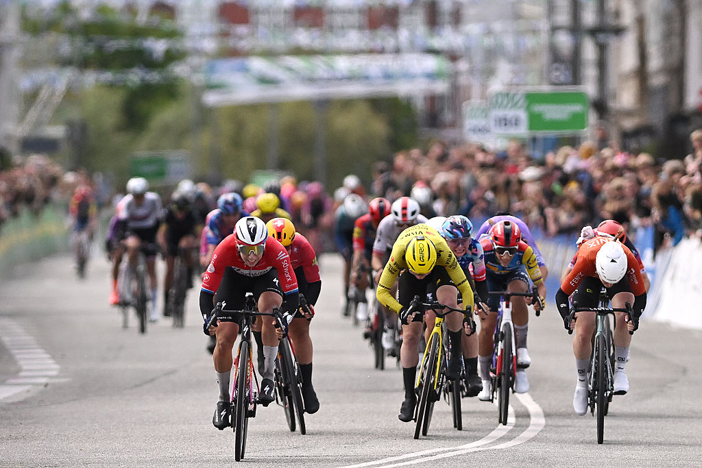 COPENHAGEN, DENMARK - JUNE 13: (L-R) Race winner Lorena Wiebes of Netherlands and Team SD Worx - Protime, Nienke Veenhoven of Netherlands and Team Visma | Lease a Bike and Charlotte Kool of Netherlands and Team Fenix-Premier Tech sprint at finish line during the 2nd Copenhagen Sprint 2026, Women&amp;apos;s Elite a 156km one day race from Roskilde to Copenhagen / #UCIWWT / on June 13, 2026 in Copenhagen, Denmark. (Photo by Luc Claessen/Getty Images)