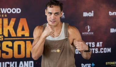 Kiwi boxer Nyika inspired by fiancée's successful cancer fight