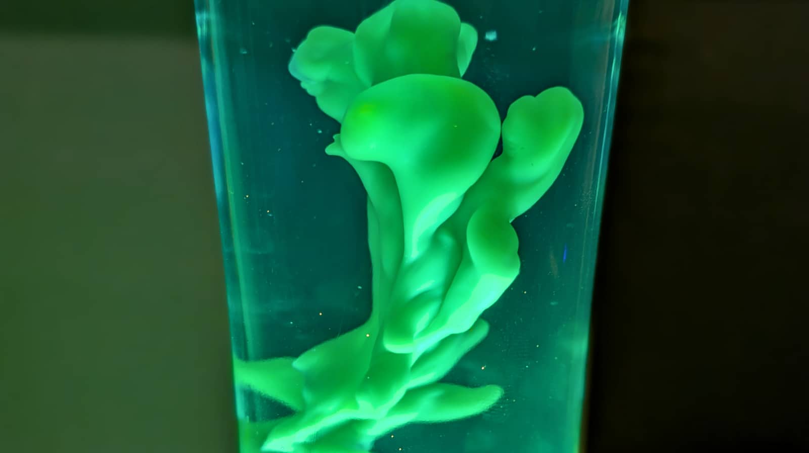 Laser Retro Lava Lamp with Bluetooth Speaker review – Pickr