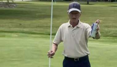 87-year-old makes hole-in-one, takes legendary photo – Australian Golf Digest