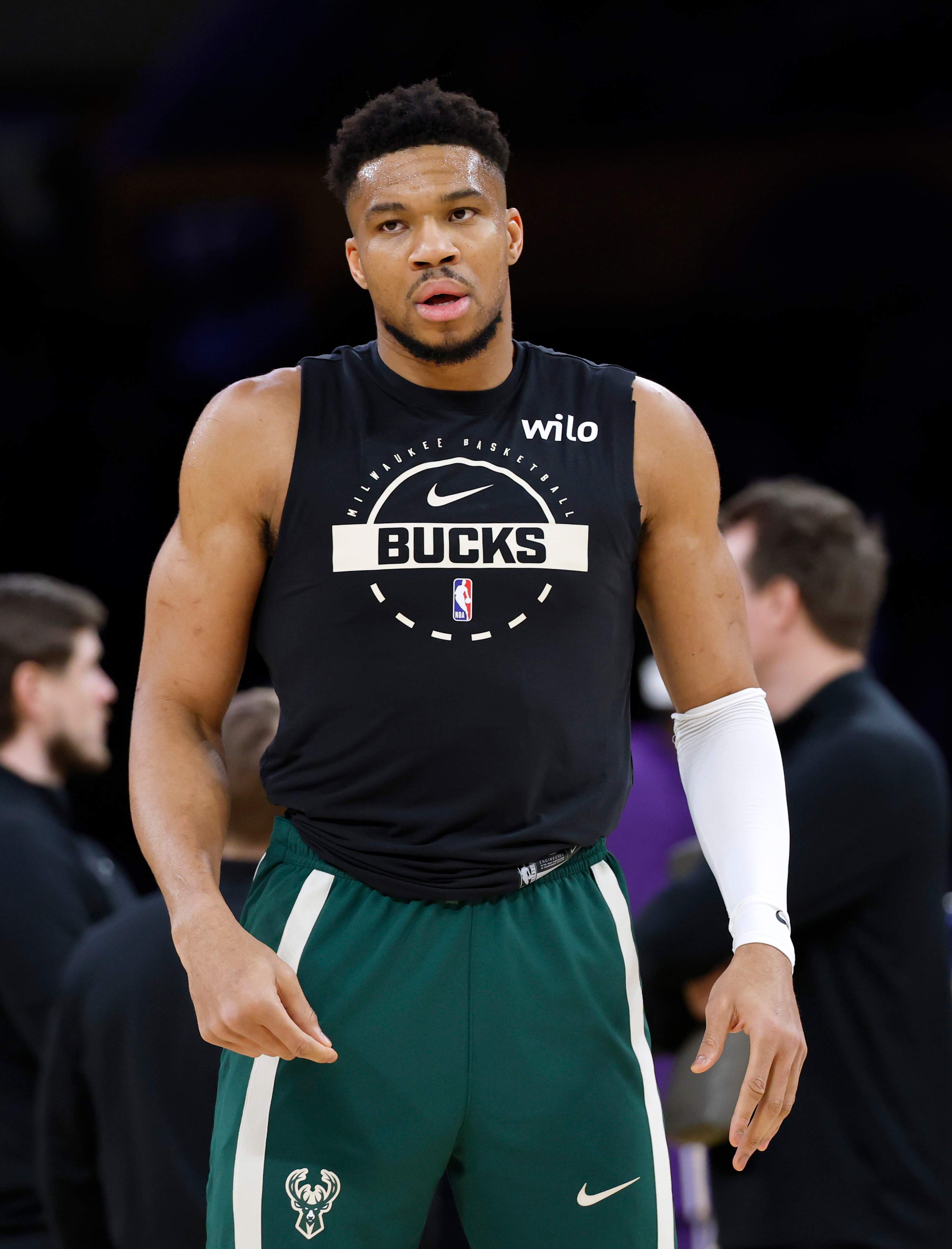 Milwaukee Bucks v Los Angeles Lakers