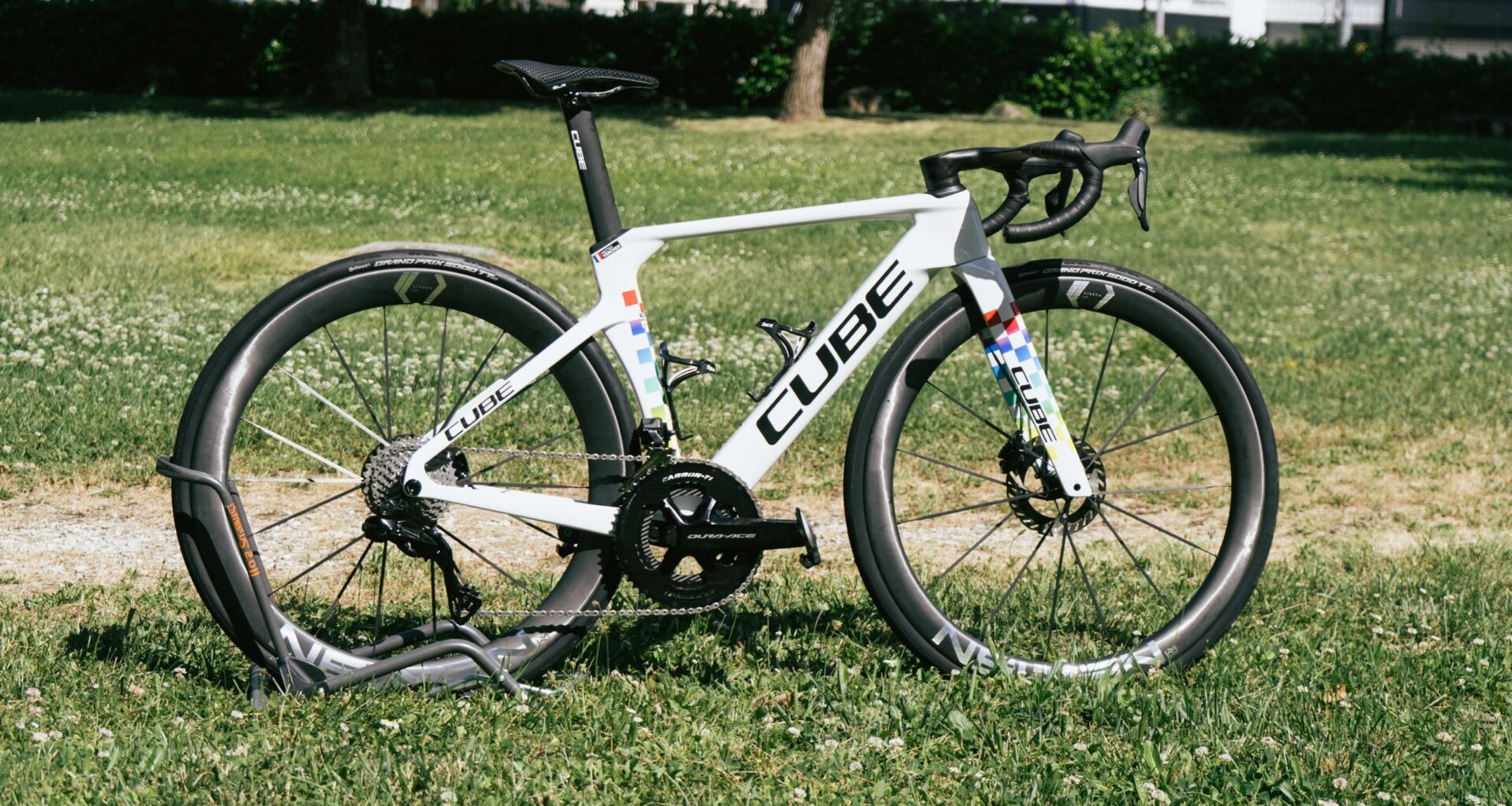 TotalEnergies showed us a prototype Cube aero bike, didn't tell us a thing about it, and then took it away again - It's cool, though