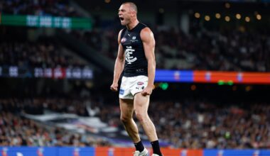 Blues deny brave Bombers to notch fourth win in a row