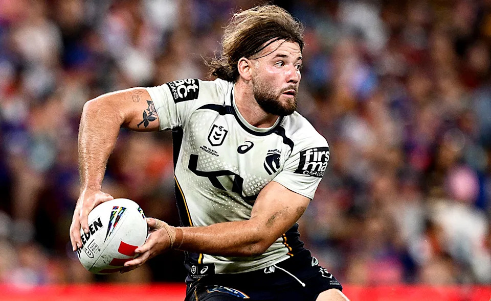 Pat Carrigan in action for the Broncos.