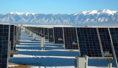Solar panel recycling yet to close cost gap before waste surge