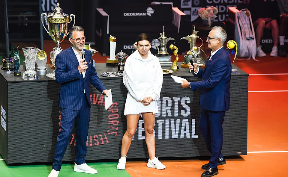 Andi Moisescu, Simona Halep and Andrew Krasny.