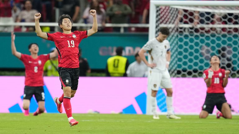 South Korea's Lee Kang-in reacts with teammates after defeating Czechia during their World Cup Group A soccer match in Zapopan, near Guadalajara, Mexico, Thursday, June 11, 2026. (AP Photo/Matias Delacroix)