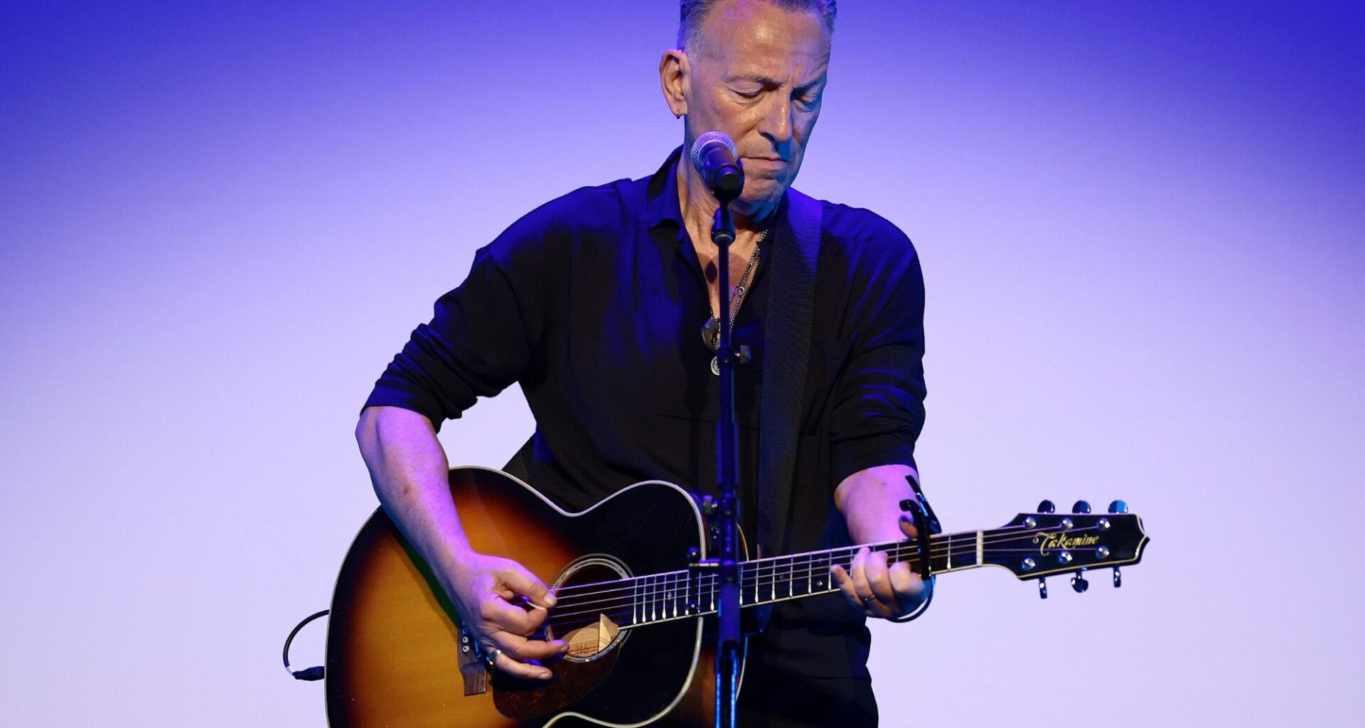 Bruce Springsteen says he wants to find “common ground” with fans who have abandoned him due to his politics