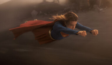 "Supergirl" To Lose Warners $100 Million?