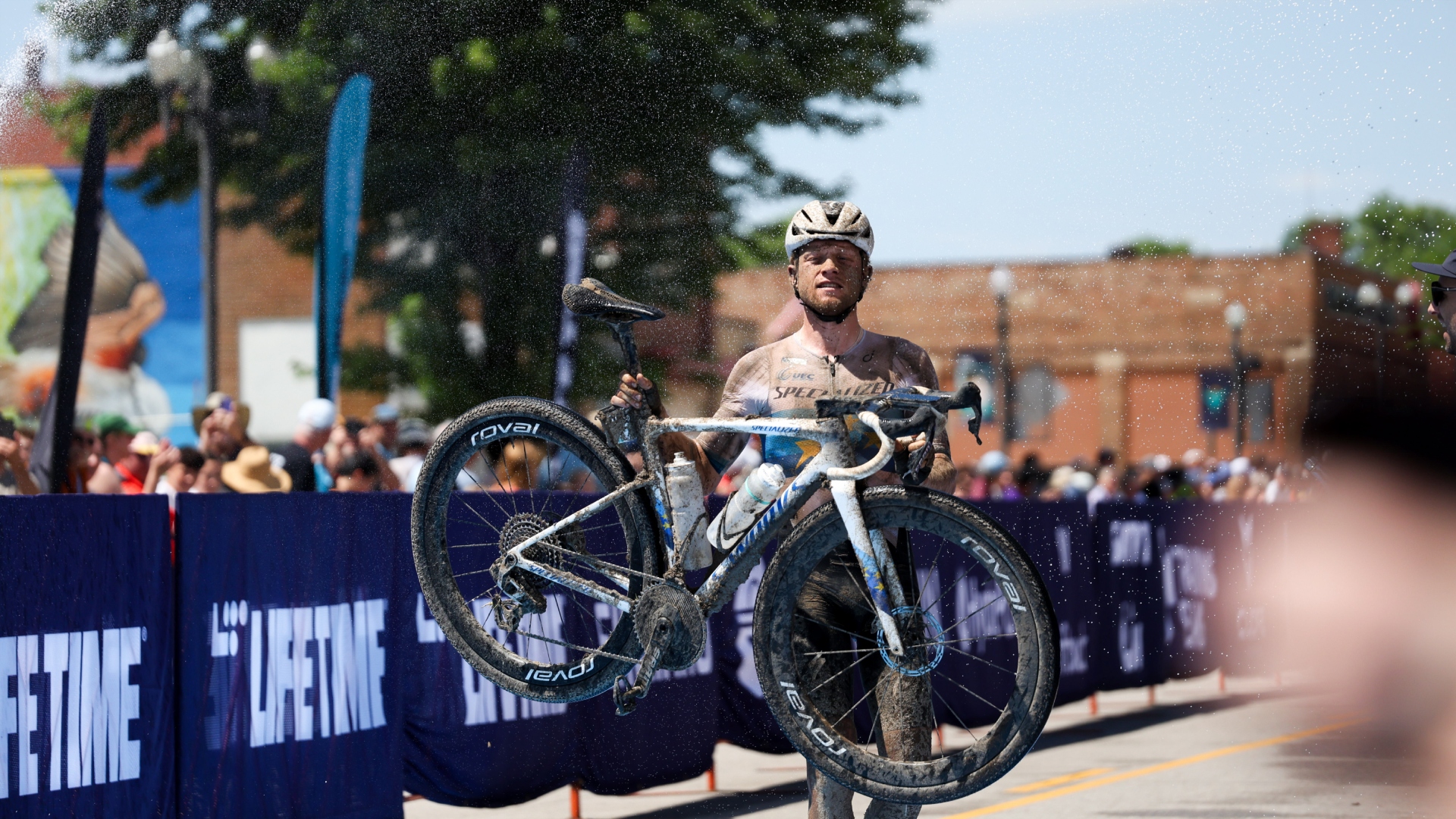 Mads Wurtz Schmidt wins Unbound 200