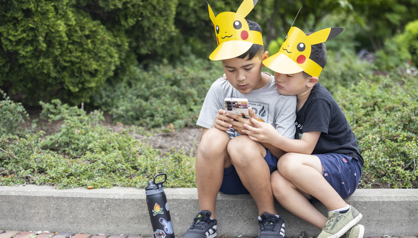 Fans reminisce as kids set out on mission to 'catch 'em all' at Pokémon GO fest