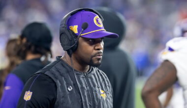 Brian Flores wins Halas Award from the PFWA for overcoming adversity
