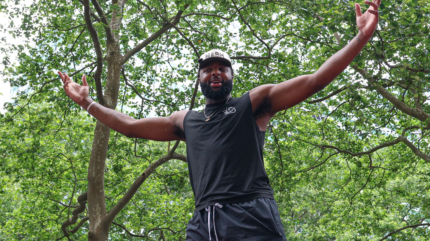 NBA Offseason Trade/Free Agent Rumors 2026: Mitchell Robinson out in New York, Kawhi open to Toronto?