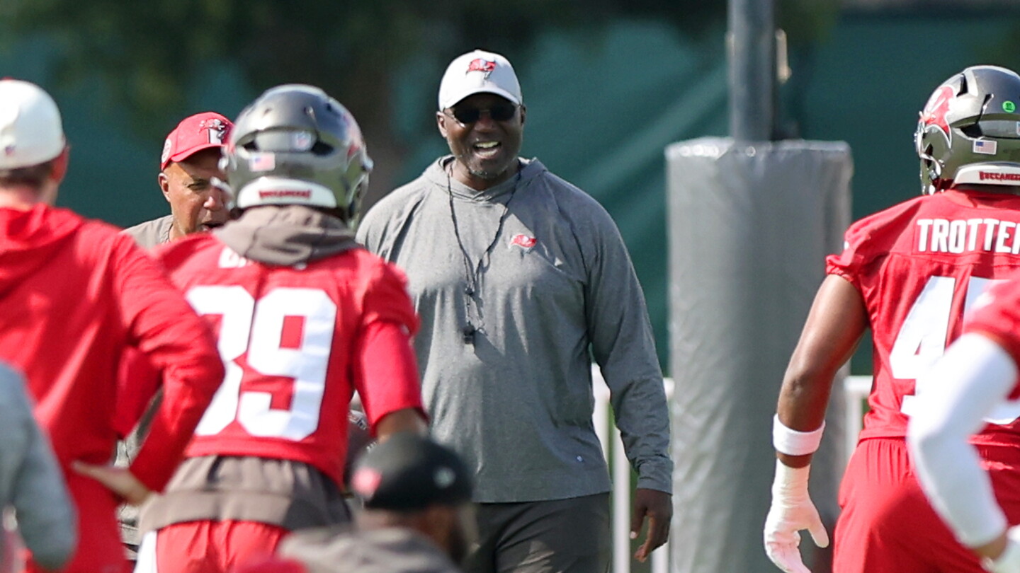 Todd Bowles suggests 2025 Buccaneers took plays off