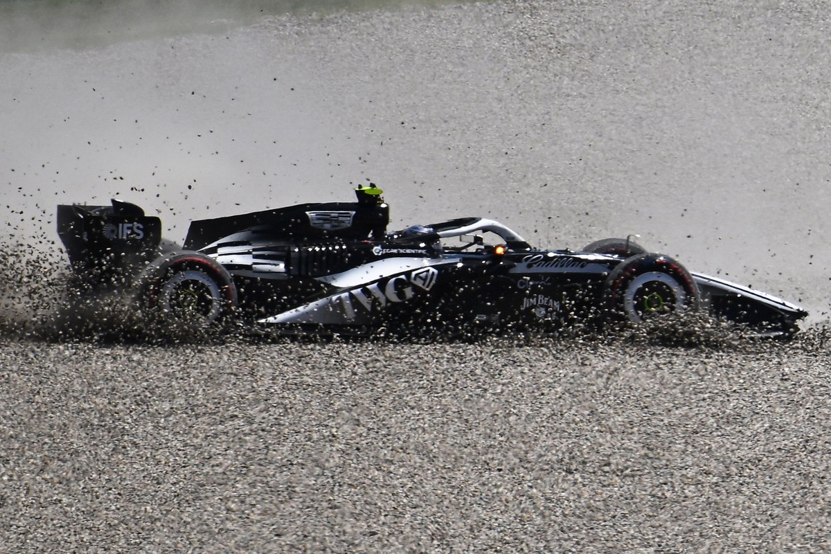 LIVE: F1 Barcelona Grand Prix updates - George Russell leads Oscar Piastri as Valtteri Bottas hits problems in FP3 | Live text