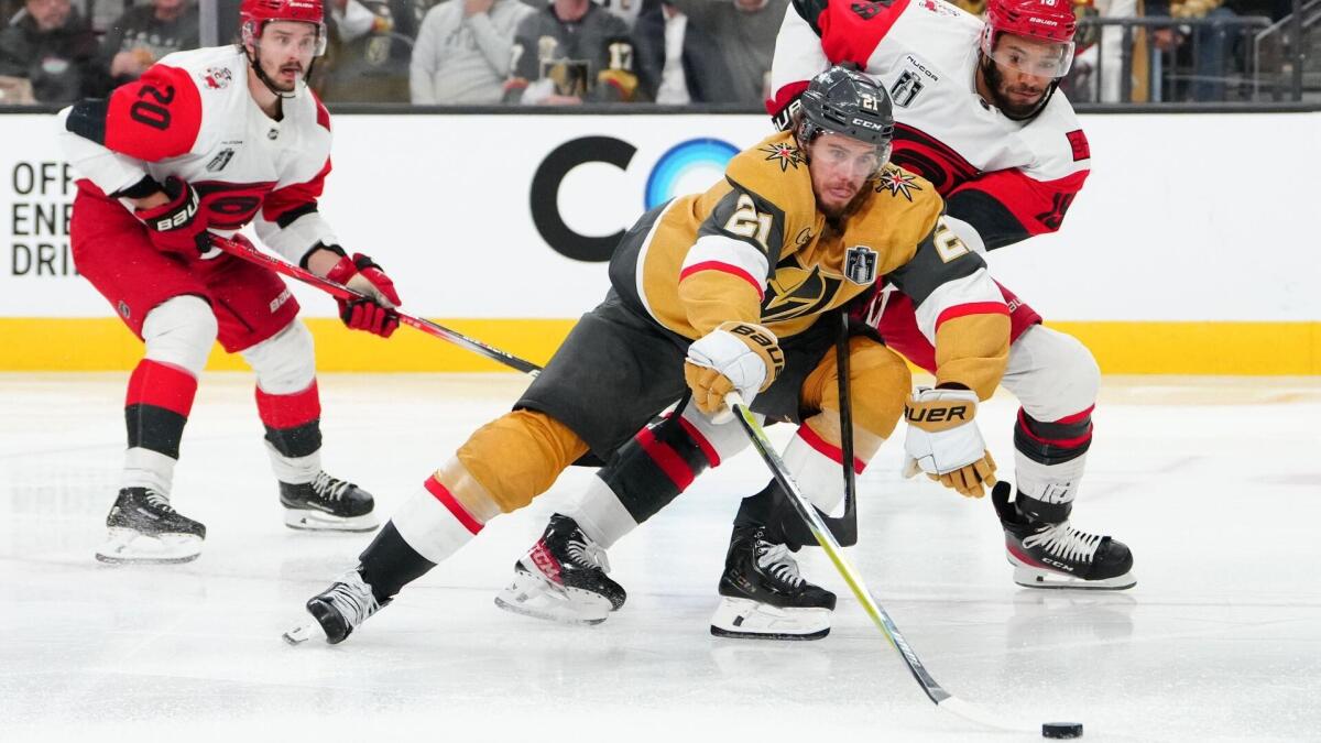 NHL odds, picks: Golden Knights vs. Hurricanes Game 5 best bets