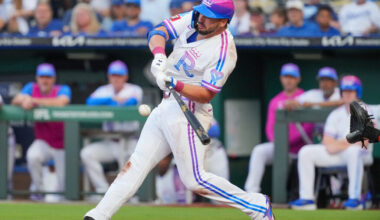 Royals Place Vinnie Pasquantino On IL With Hamate Fracture