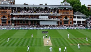 Cricket-Lord's pitch rated 'unsatisfactory' after England-New Zea