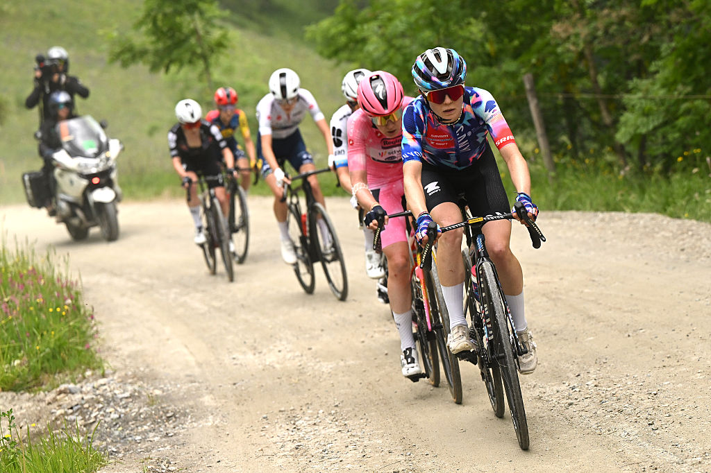 SESTRIERE, ITALY - JUNE 06: Antonia Niedermaier of Germany and Team CANYON//SRAM zondacrypto leads the breakaway during the 37th Giro d&amp;apos;Italia Women 2026, Stage 8 a 106km stage from Rivoli to Sestriere 2034m / #UCIWWT / on June 06, 2026 in Sestriere, Italy. (Photo by Luc Claessen/Getty Images)