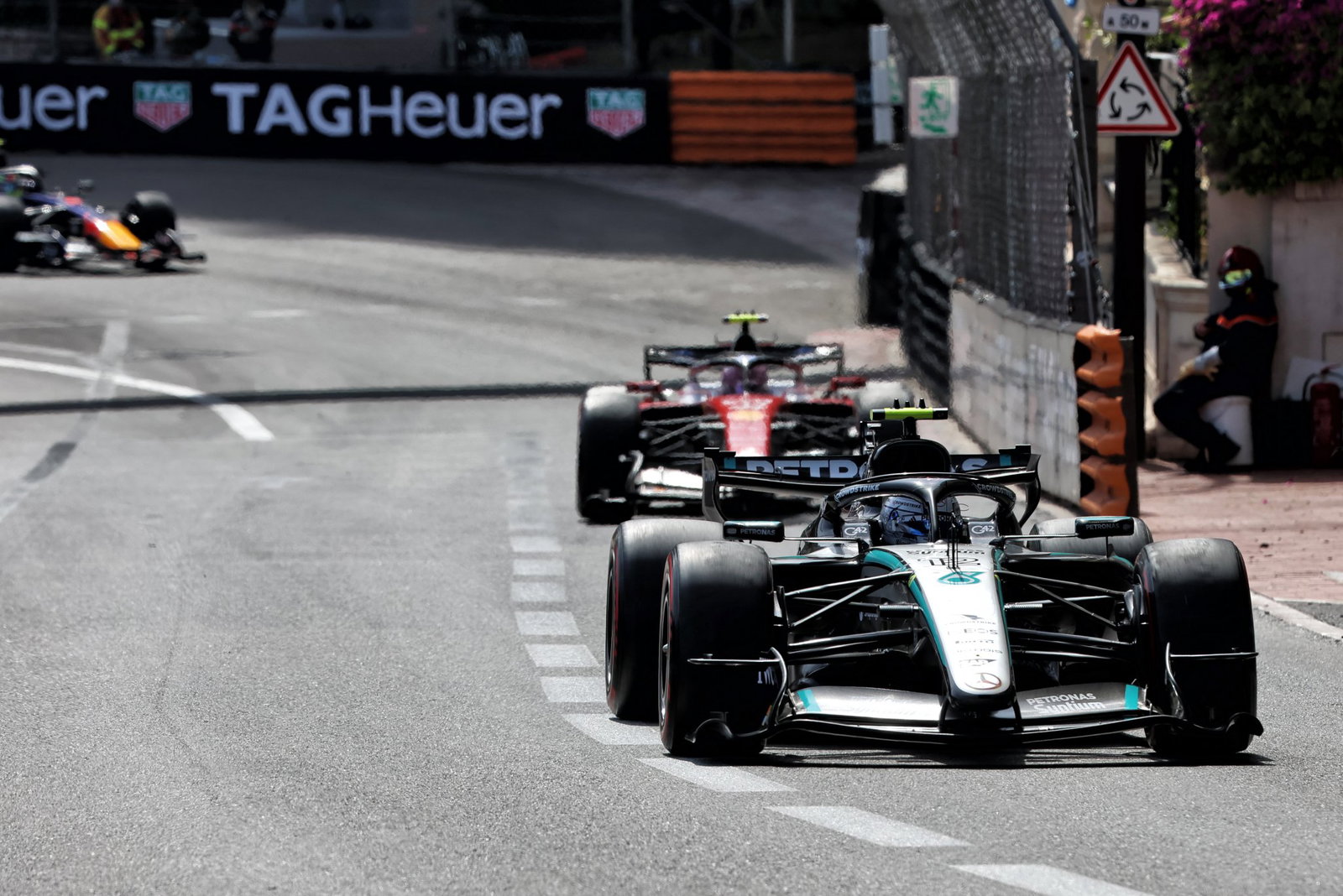 Antonelli leads in Monaco