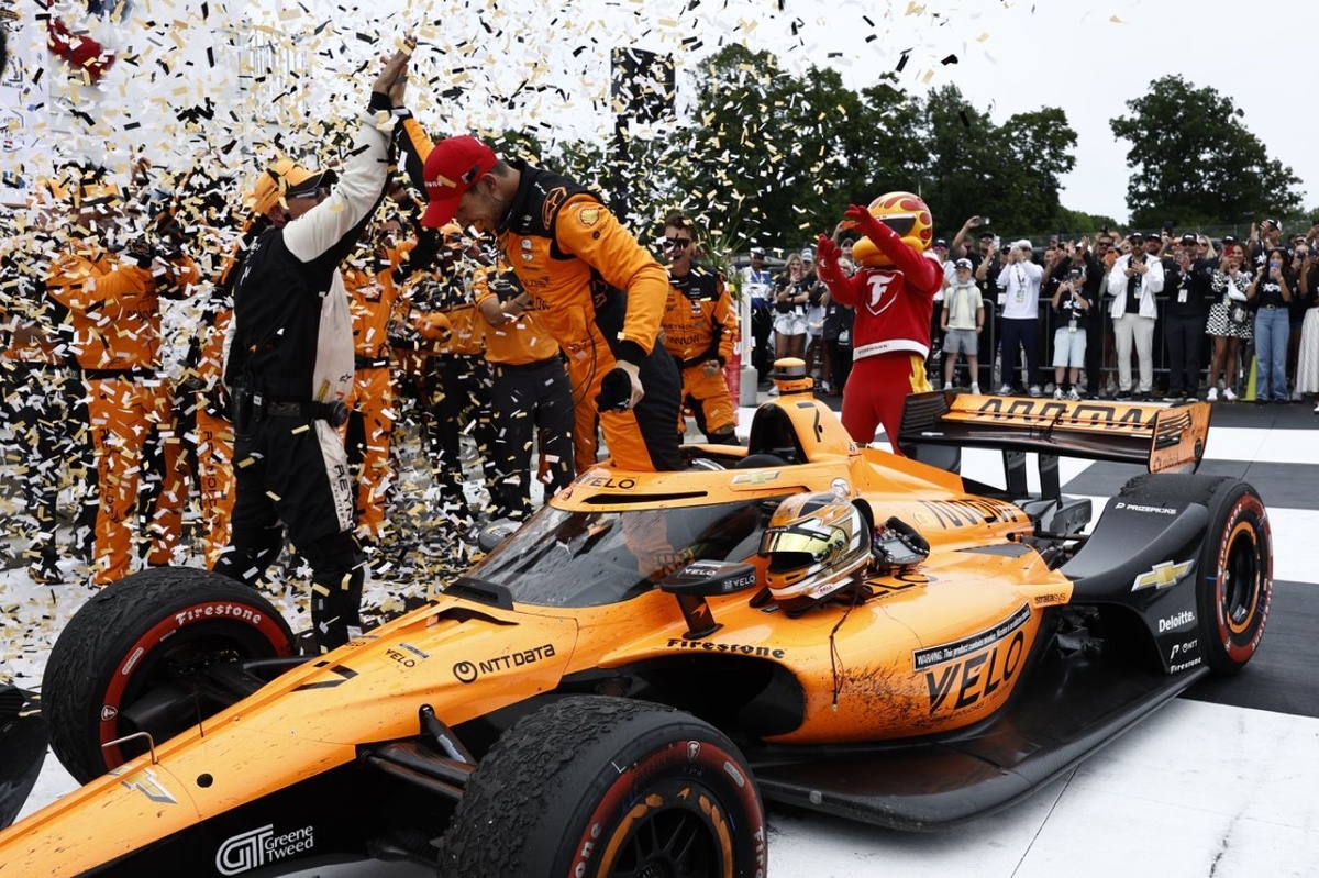 Christian Lundgaard wins IndyCar thriller at Road America