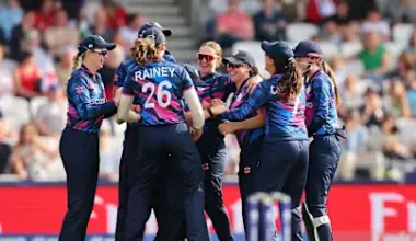 Australian bowlers close out a comfortable win against Netherlands