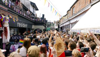 Nick Cave performs surprise gig on roof of record shop