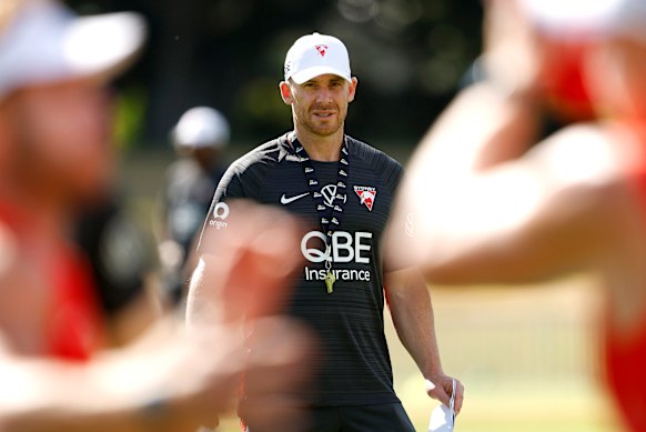 Former Melbourne coach Simon Goodwin has ambitions to be a senior coach again.