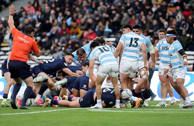 Scotland Defeat Argentina in 12-try extravaganza in Cordoba