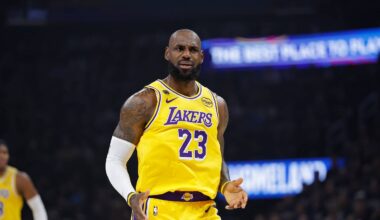 Insider Says 2 of Warriors' LeBron Challengers Are Out of the Race