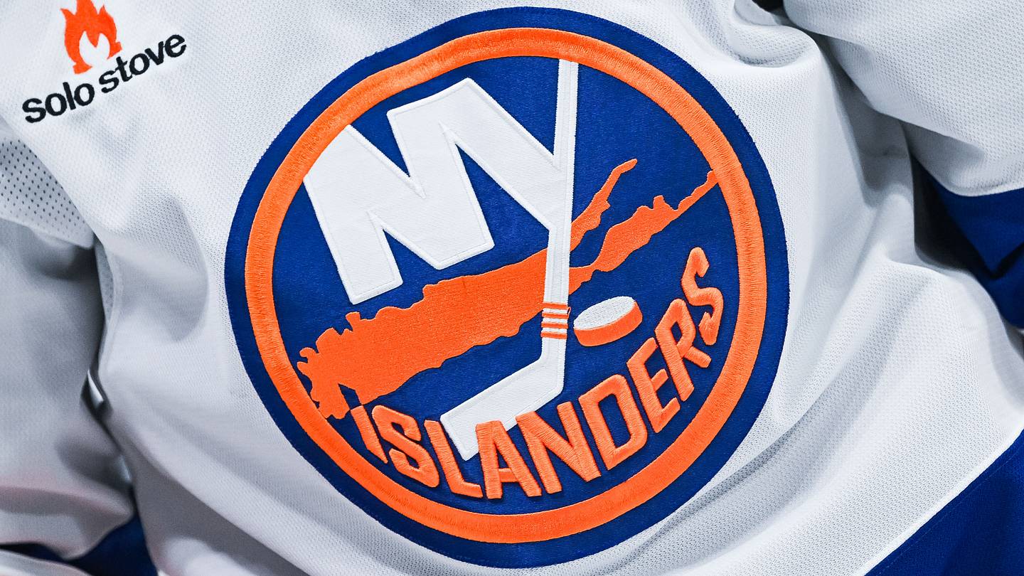 Islanders Land ‘Future Top-Six NHL Forward’ in 2027 Mock Draft