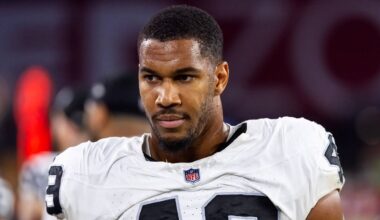 Las Vegas Raiders defensive end Charles Snowden (49) against the Arizona Cardinals during a preseason NFL game at State Farm Stadium.