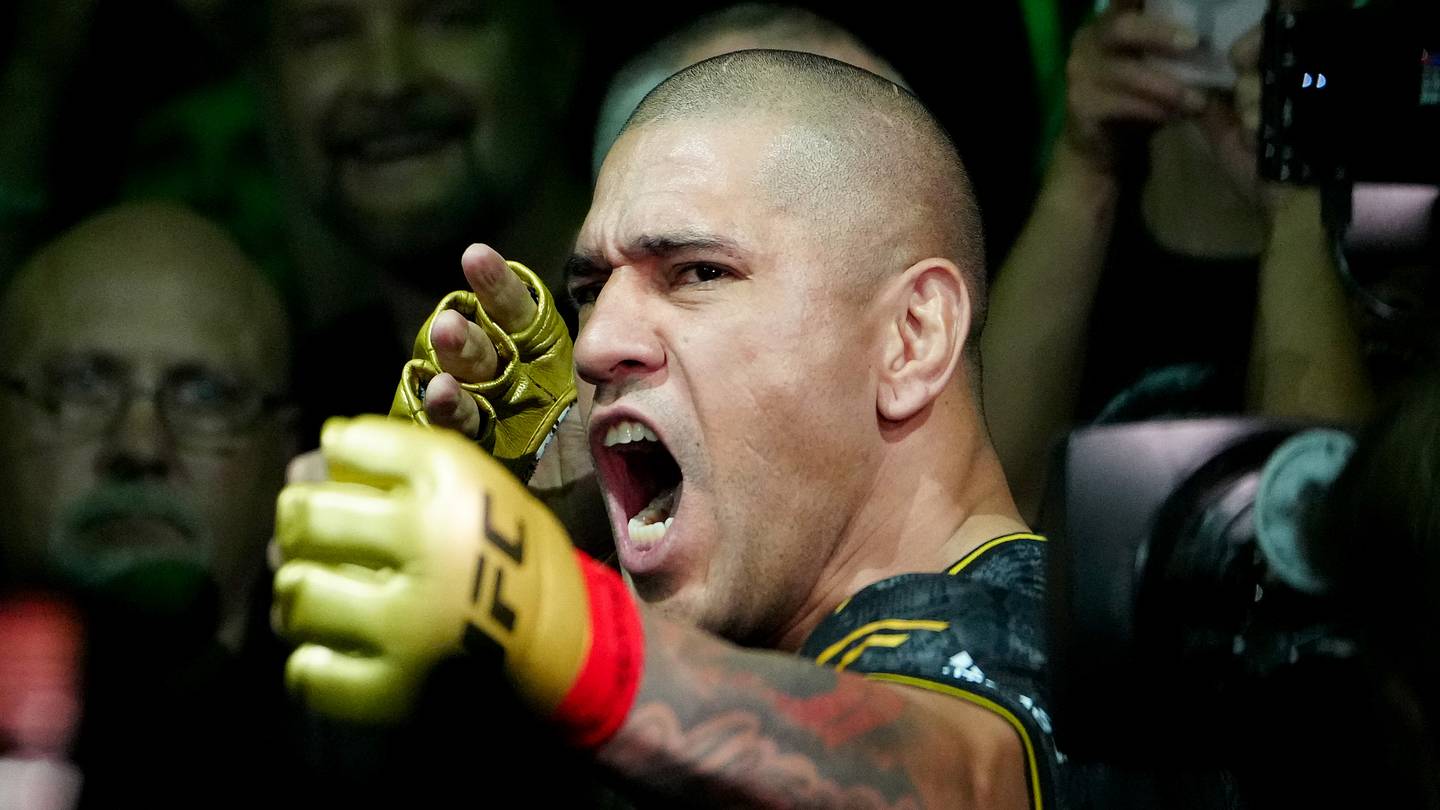 UFC Star Alex Pereira Sounds Off After Controversial Loss Ends Fighter's UFC Career