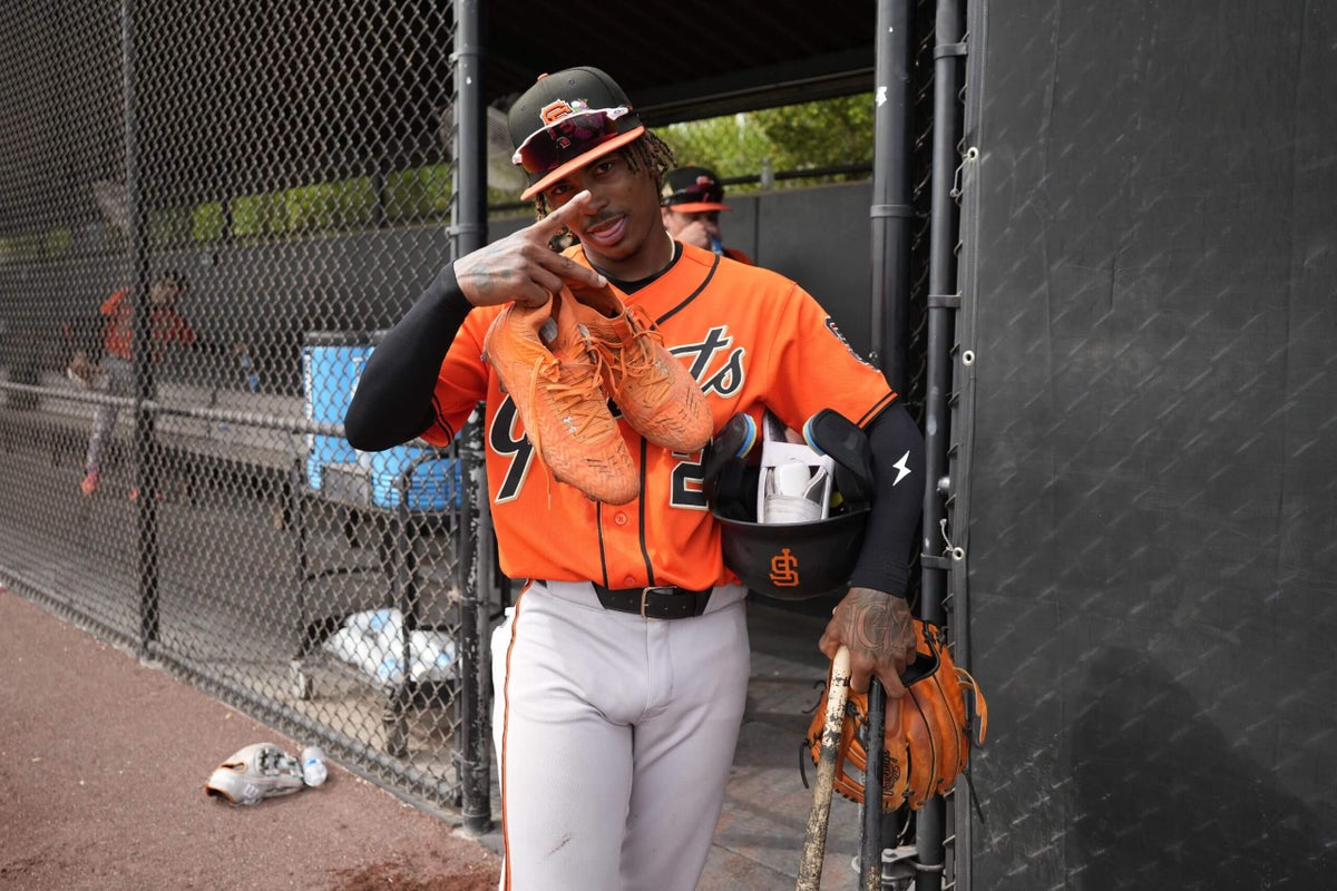 With their duo of teenage talents, enthusiasm abounds at the Giants’ Papago complex