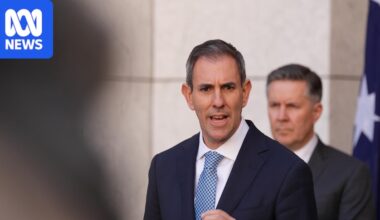 Australia should brace for war impact to get worse, Treasury warns