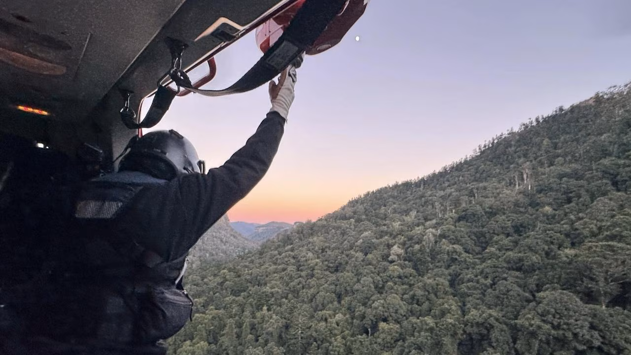 Main Range National Park, Qld: Two teenagers winched to safety after getting lost during bushwalk