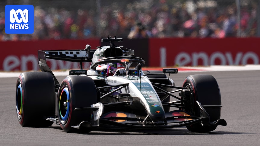 F1 live British Grand Prix: Oscar Piastri starts eighth, Kimi Antonelli on pole