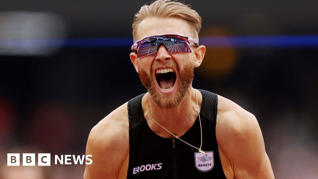 Glasgow set to welcome the world for scaled back Commonwealth Games - BBC