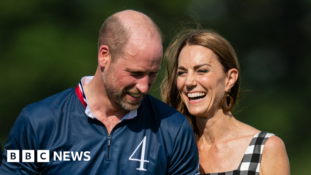 Catherine cheers on William at charity polo match - BBC
