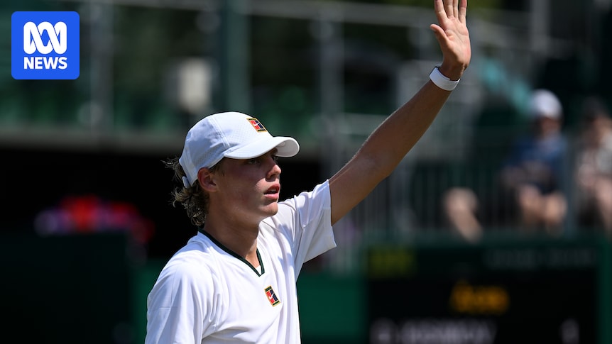 Cruz Hewitt becomes first Australian since Alex de Minaur to reach Wimbledon boys' final