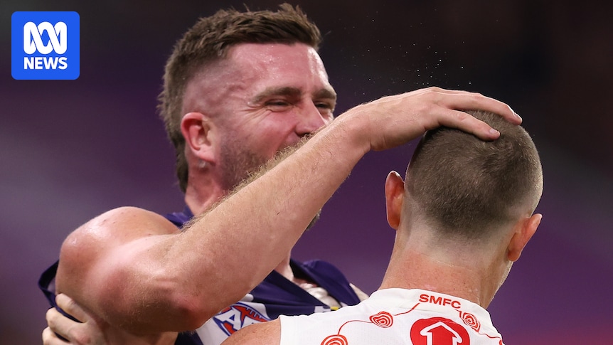AFL live updates: Dockers vs Swans as Fremantle and Sydney battle for top spot — scores and stats