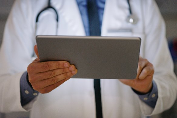 Victorian public hospital doctors are moving towards industrial action.