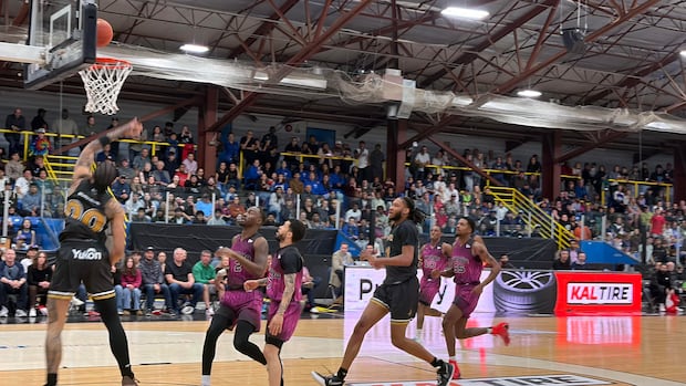 Fans get home court advantage as first ever professional basketball game tips-off in Whitehorse