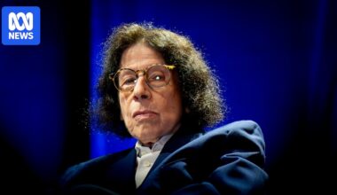 Fran Lebowitz doesn't have a smartphone