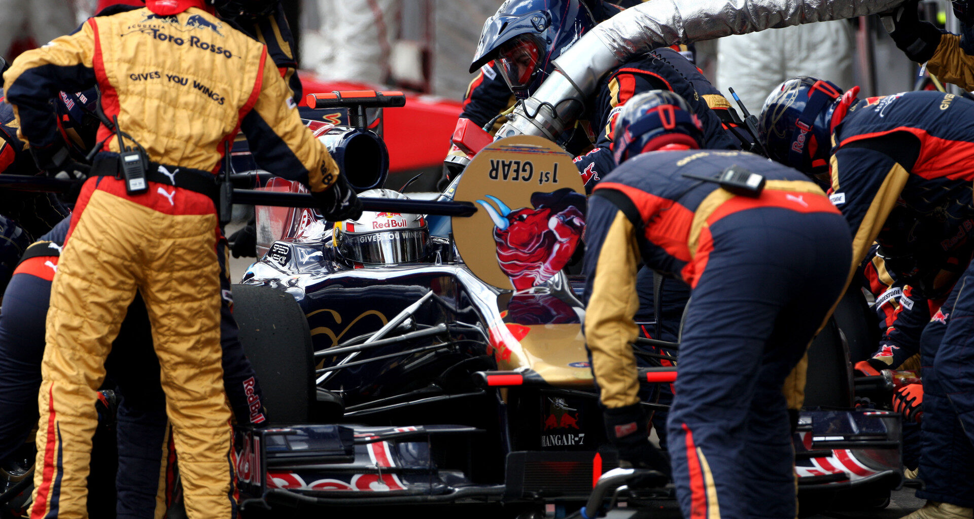F1 news: FIA eyes refuelling return and customer engine overhaul