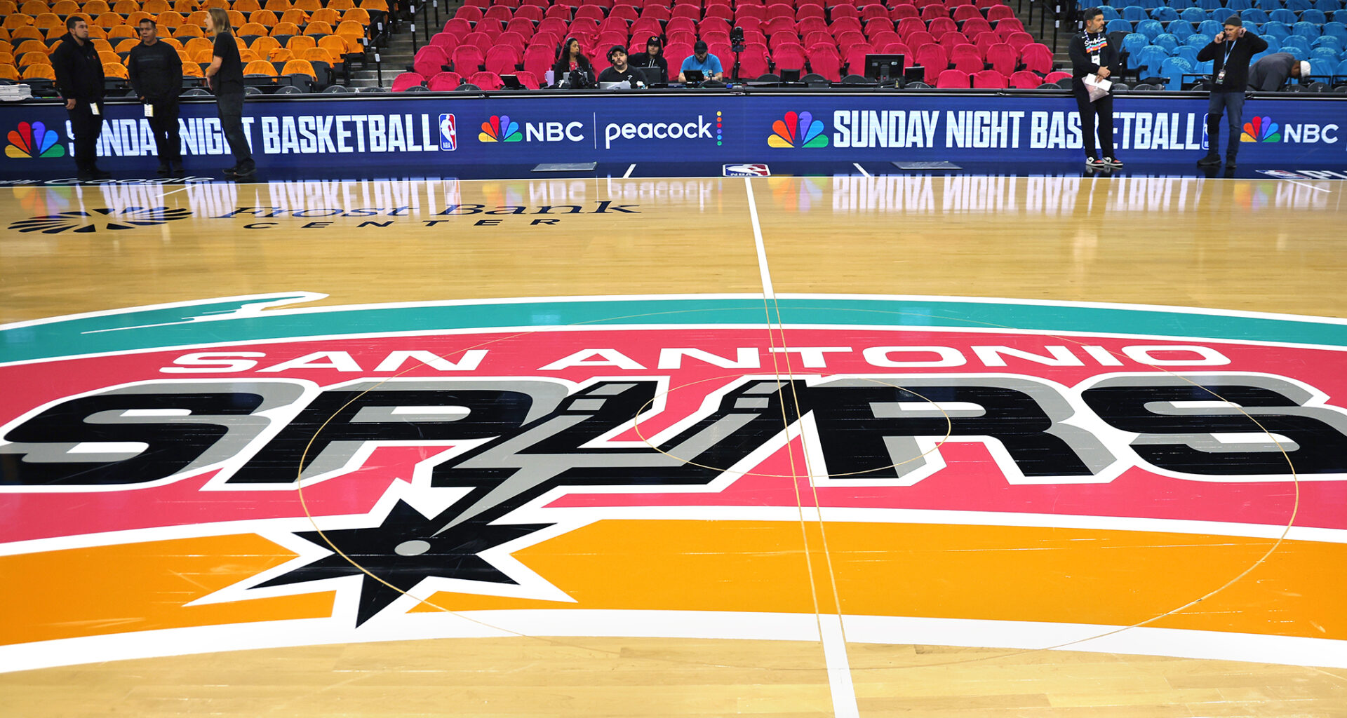 NBA announcer allegedly fired over affair with ex-Dubs player's sister