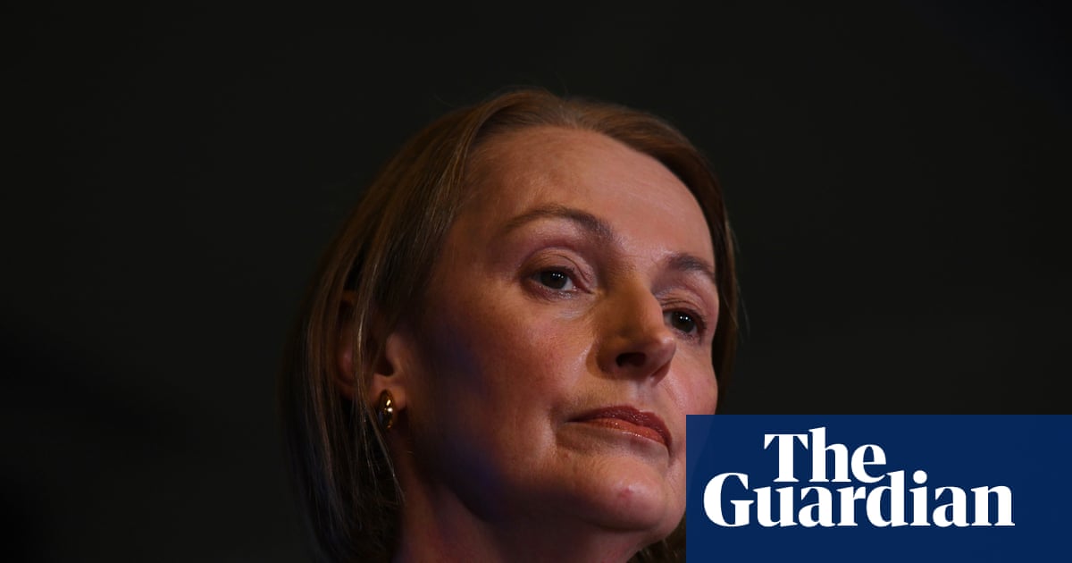 Telstra CEO ‘deeply sorry’ for outage and admits risk of time-keeping failure was known | Telstra