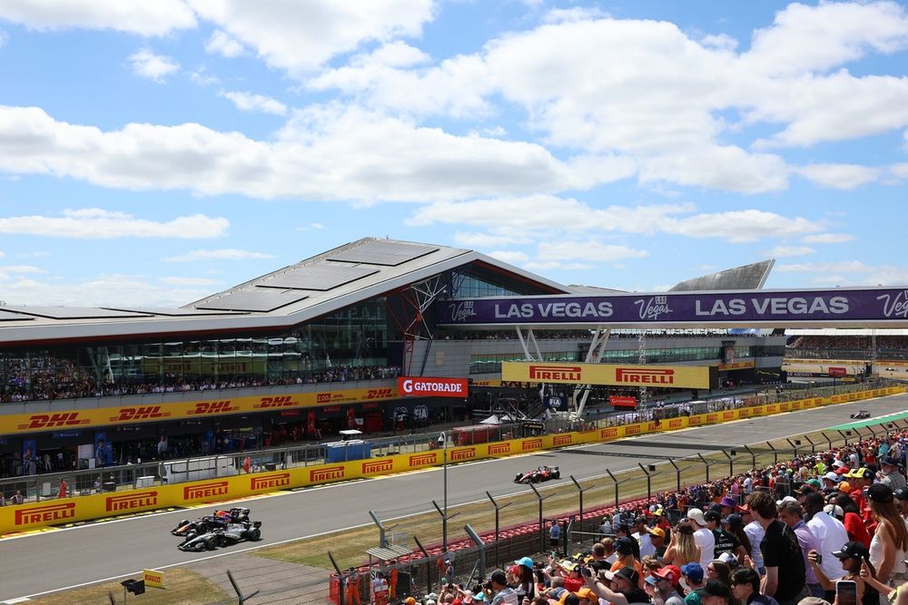 Oscar Piastri, McLaren, Max Verstappen, Red Bull Racing